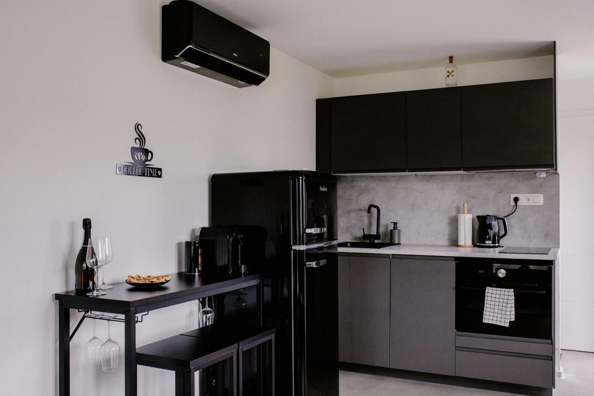 Apartment Fratello Šoporňa Zewnętrze zdjęcie